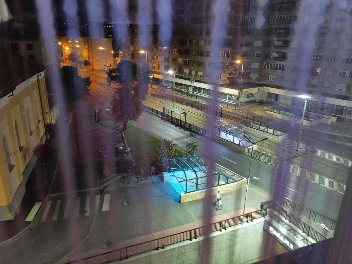 Midtown Apartment オラデア エクステリア 写真
